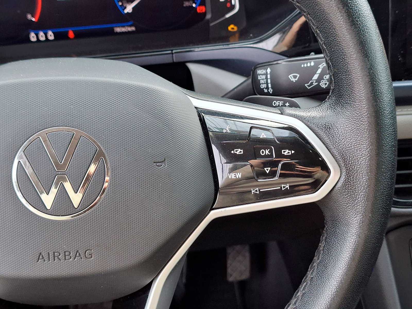 Volkswagen TAOS 1.4 TSI CONFORTLINE 2025 - Imagen 12 de 20