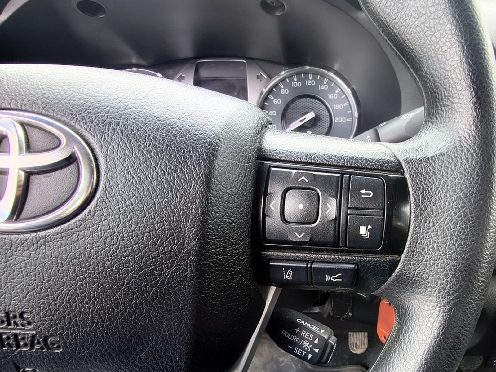 TOYOTA HILUX HILUX TSS 2.4 Diesel 4X2 T/M 2021 - Imagen 16 de 20