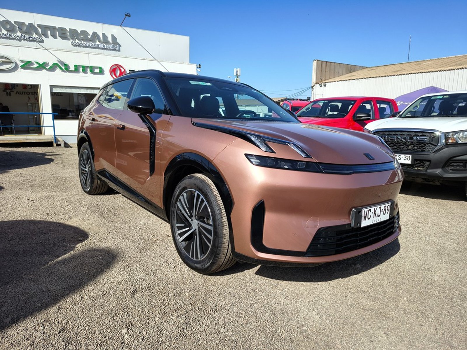 Lynk & Co 08 1.5 Hibrido 4x2 T/A HALO 2027 - Foto 3 de 20