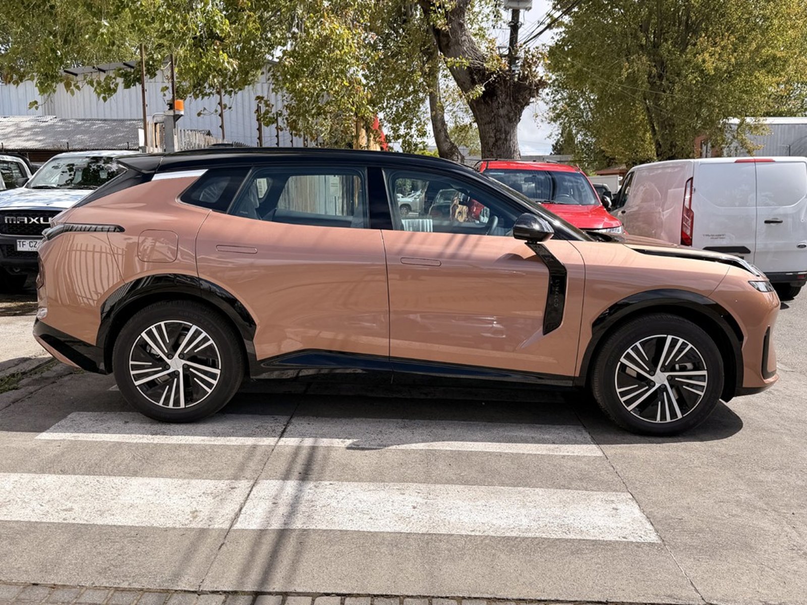 Lynk & Co 08 HALO 08 PHEV 1.5 AUT 4X2 2027 - Foto 4 de 20