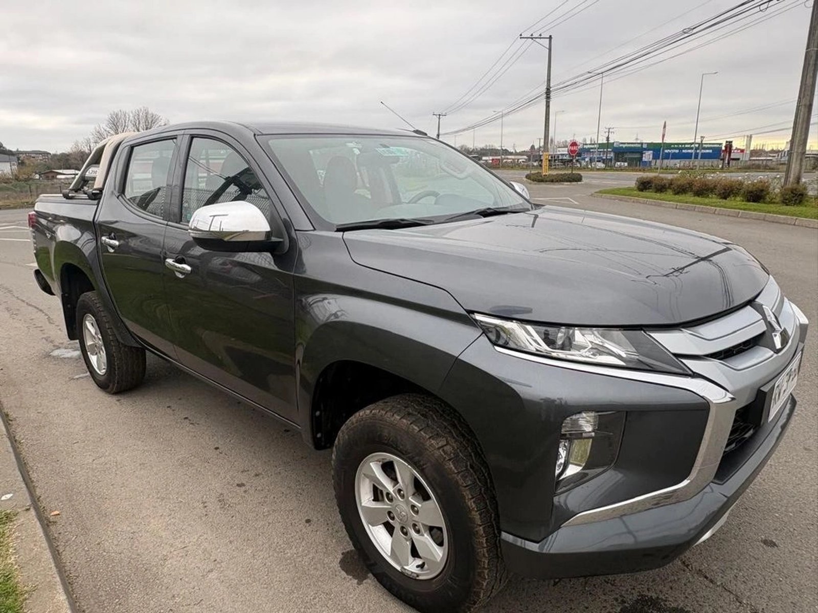 MITSUBISHI L200 KATANA CR 4X2 2022 - Imagen 3 de 11