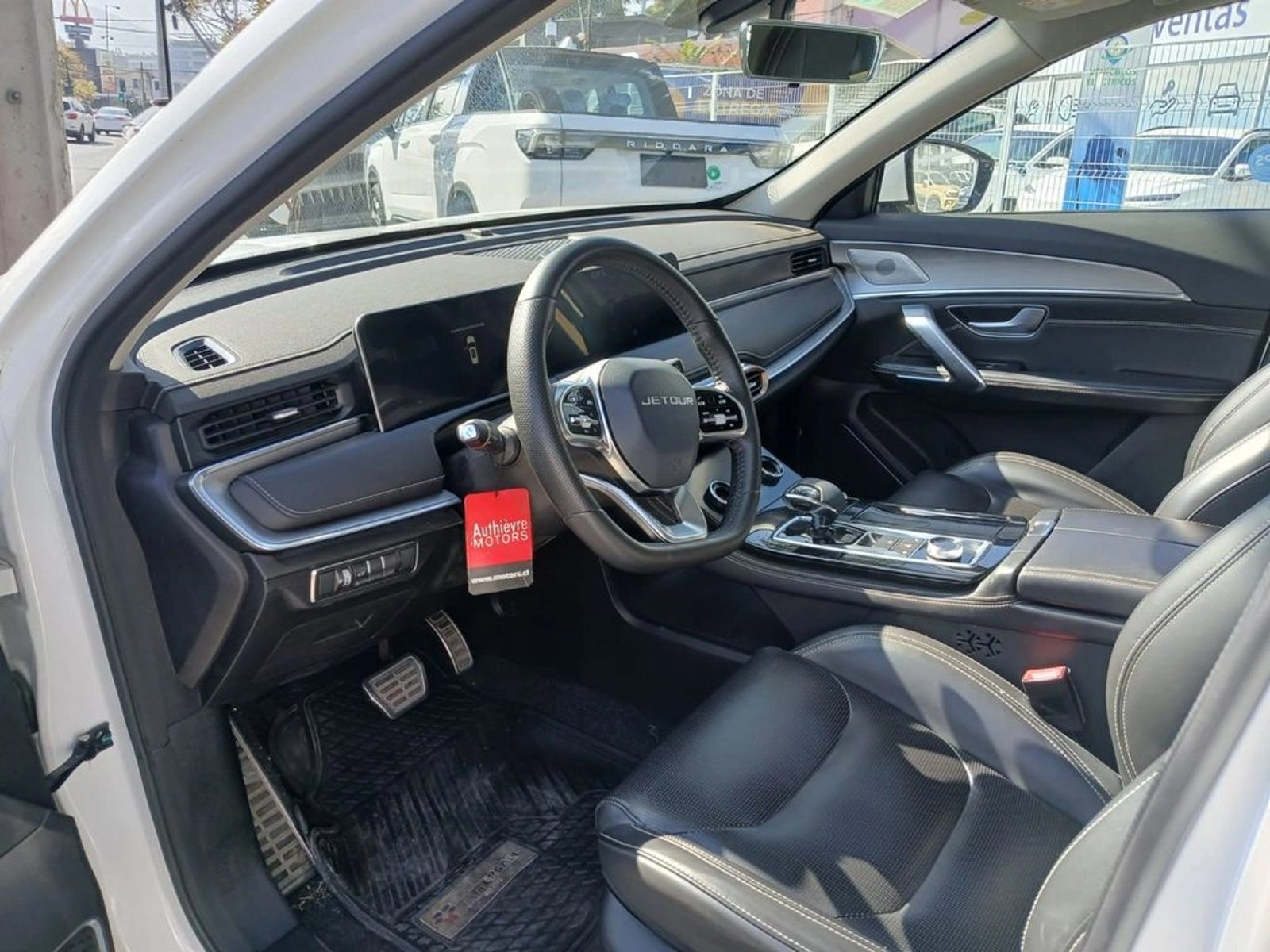 JETOUR X70 PLUS X70 PLUS 1.6 T 2024 - Imagen 10 de 19