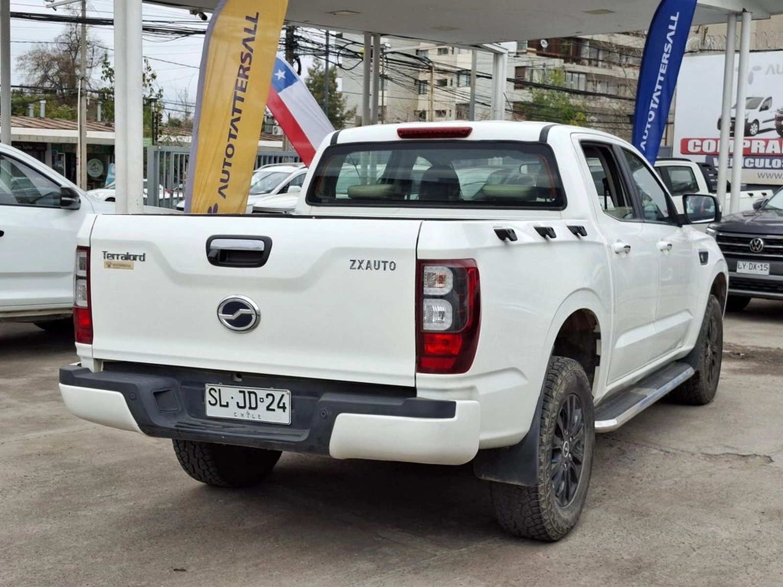 ZX Auto TERRALORD 2.5 DLX MT 4X2 2023 - Imagen 7 de 20