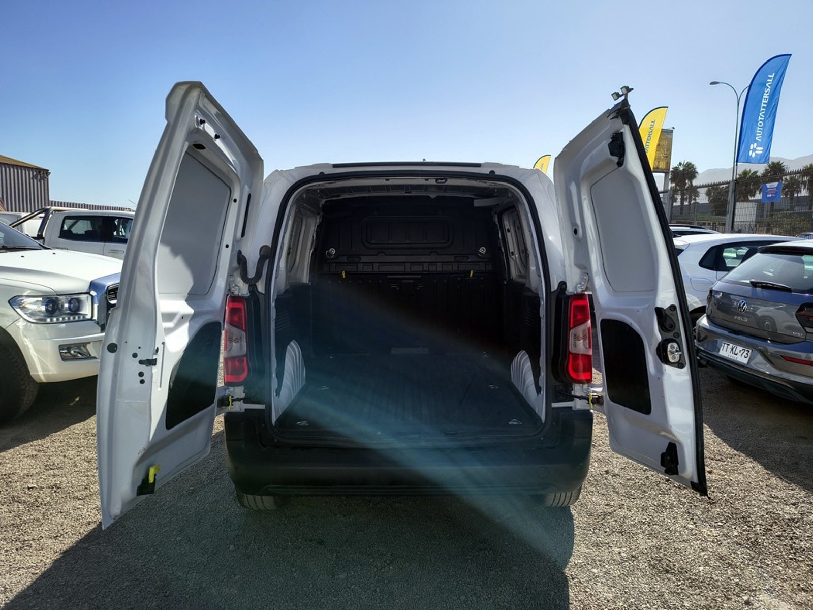 Peugeot PARTNER L1 1.5 Diesel 4X2 T/M 2024 - Imagen 17 de 17