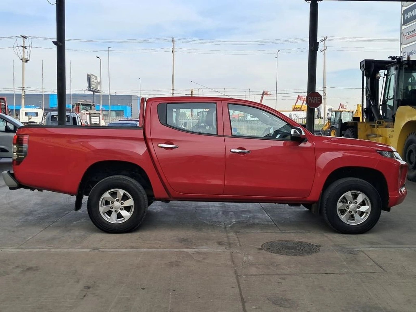 MITSUBISHI L200 KATANA CRT DIESEL 4X4 2022 - Imagen 5 de 20