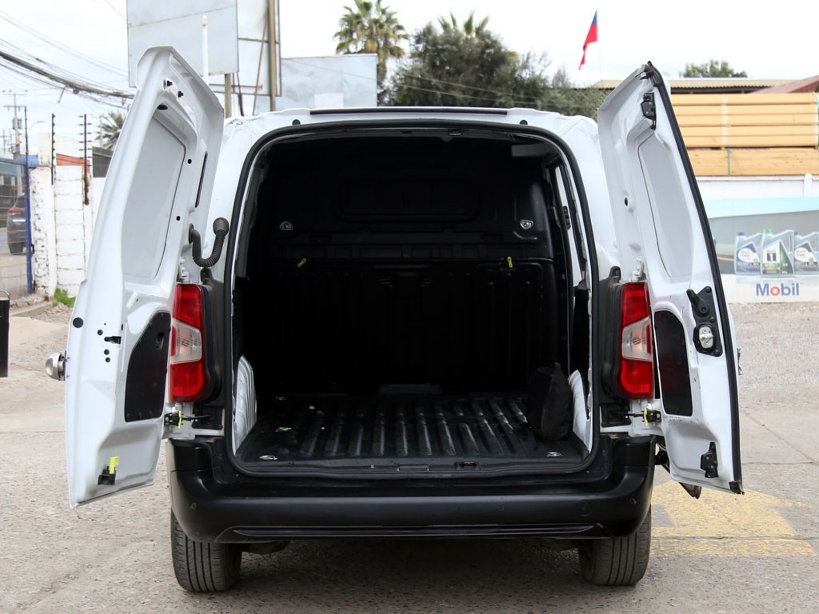 Peugeot PARTNER L1 MT 1.5 2024 - Imagen 10 de 20
