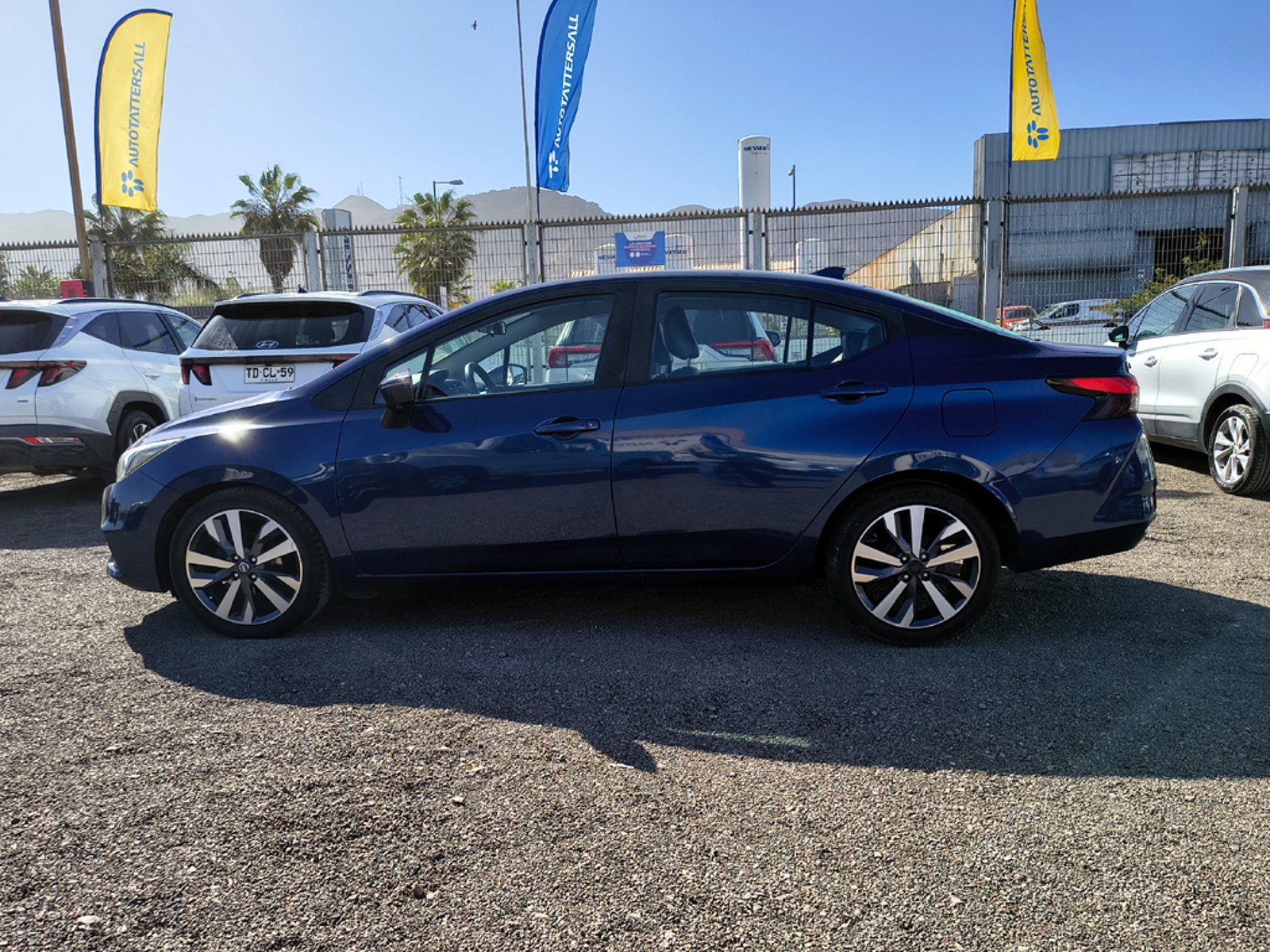 Nissan VERSA CVT 1.6 AUT Gasolina SENSE 2021 - Imagen 4 de 20
