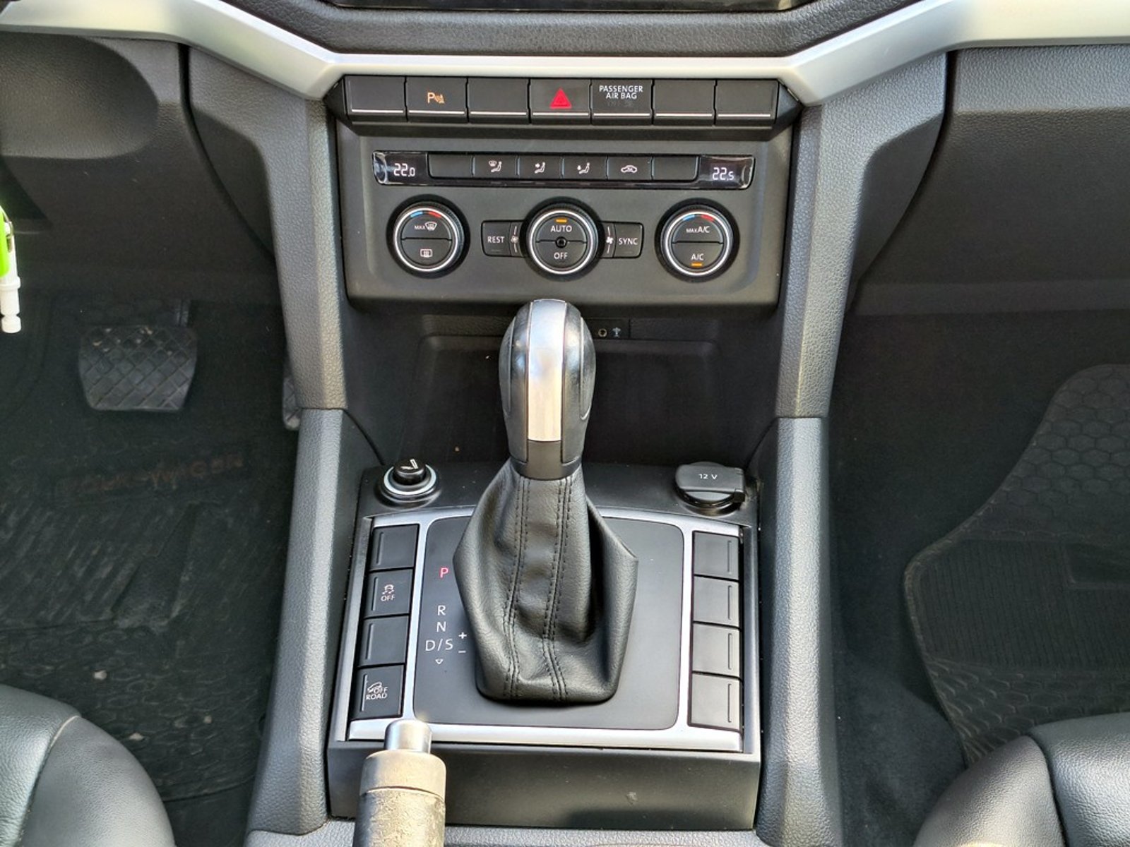 Volkswagen AMAROK 2.0 COMFORTLINE 4MOTION 2023 - Imagen 17 de 20