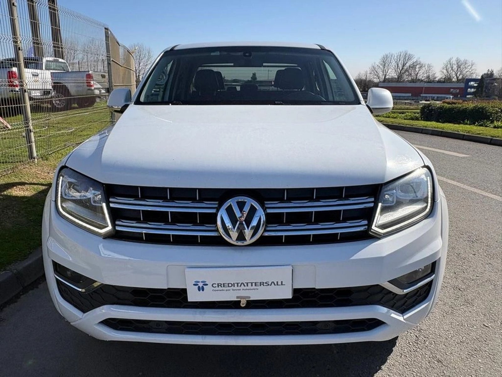 Volkswagen AMAROK HIGHLINE 4X4 2.0 AUT. 2023 - Foto 2 de 13