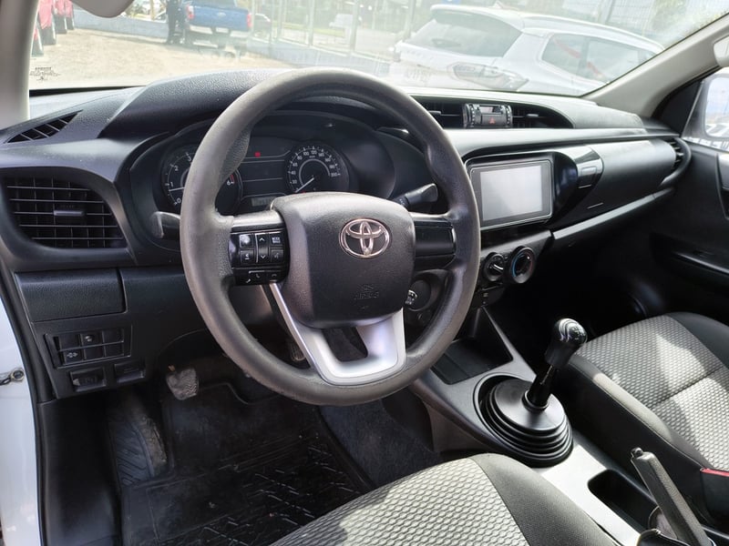 Toyota HILUX 2.4 Diesel 4x2 T/M 2021 - Imagen 8 de 18