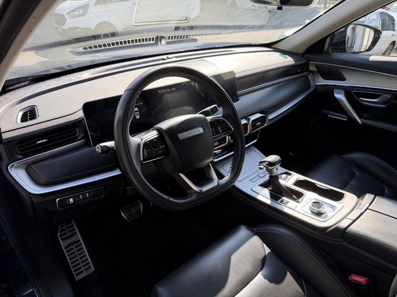 JETOUR X70 PLUS 1.5 GL AT 2024 - Imagen 13 de 20