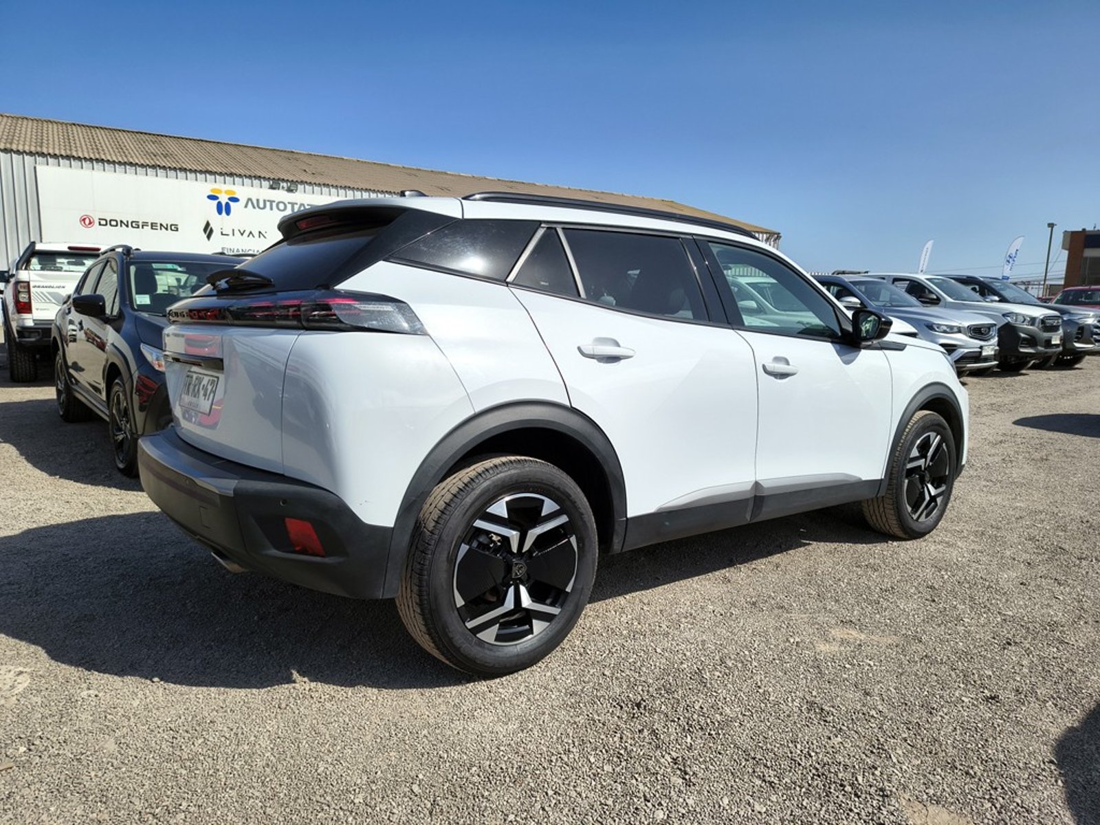 PEUGEOT 2008 1.5 Diesel 4x2 T/A Allure 2025 - Imagen 6 de 20