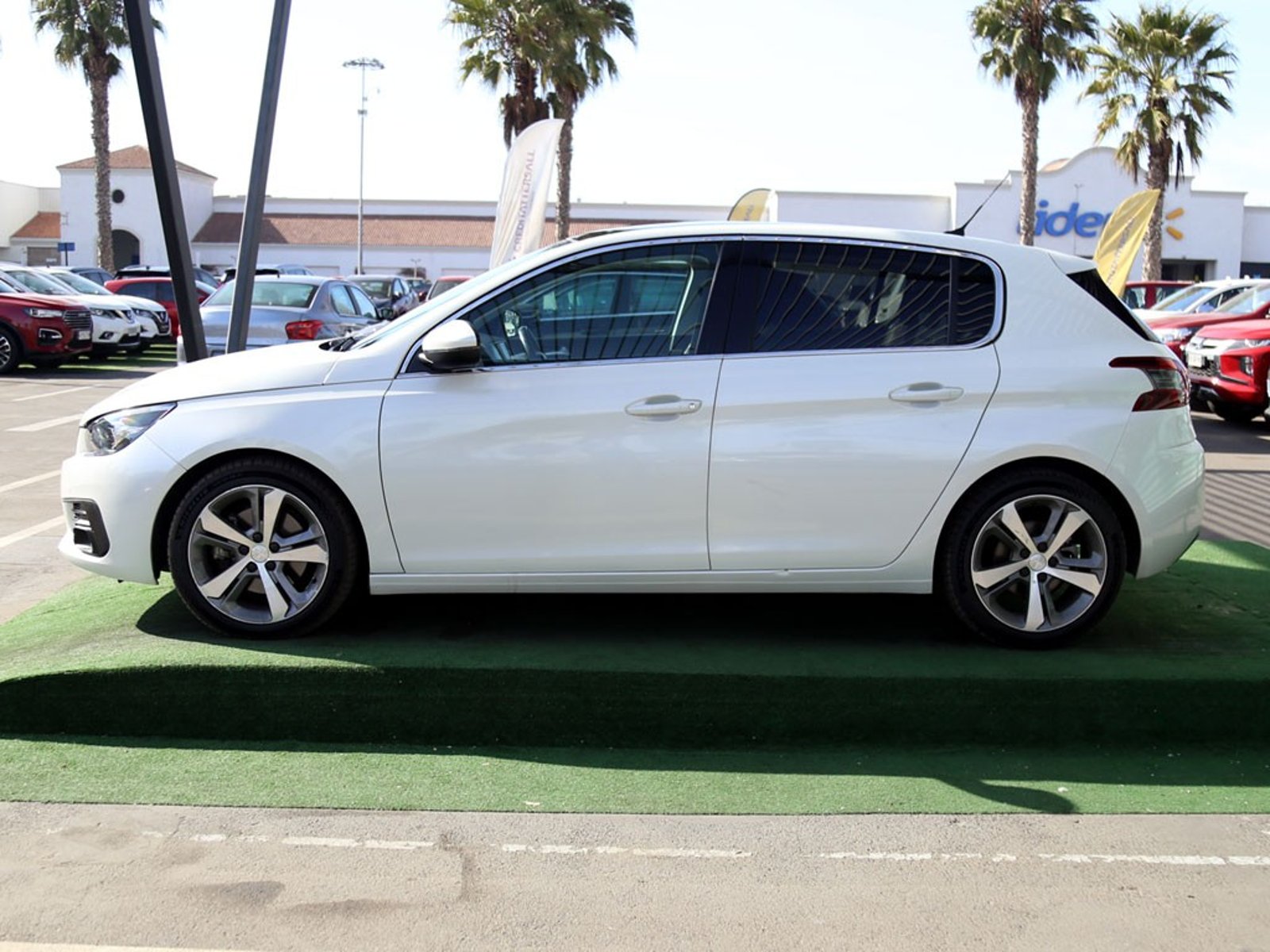 PEUGEOT 308 1.6 ALLURE PACK THP 4X2 165 EAT6 5P 2021 - Imagen 5 de 20
