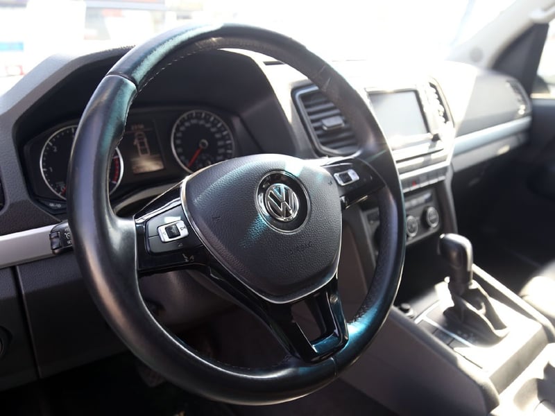 Volkswagen AMAROK 2.0 HIGHLINE DIESEL 4MOTION 2023 - Imagen 12 de 19