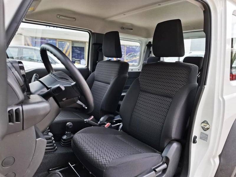 Suzuki JIMNY 1.5 GL VALOR + IVA 2025 - Imagen 12 de 20