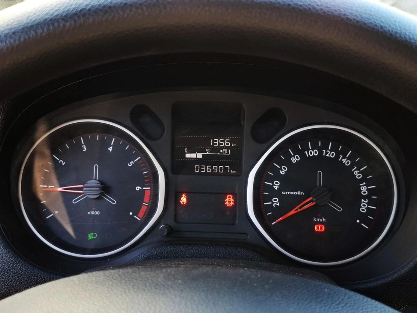 CITROEN C-ELYSEE 1.5 2025 - Imagen 17 de 20