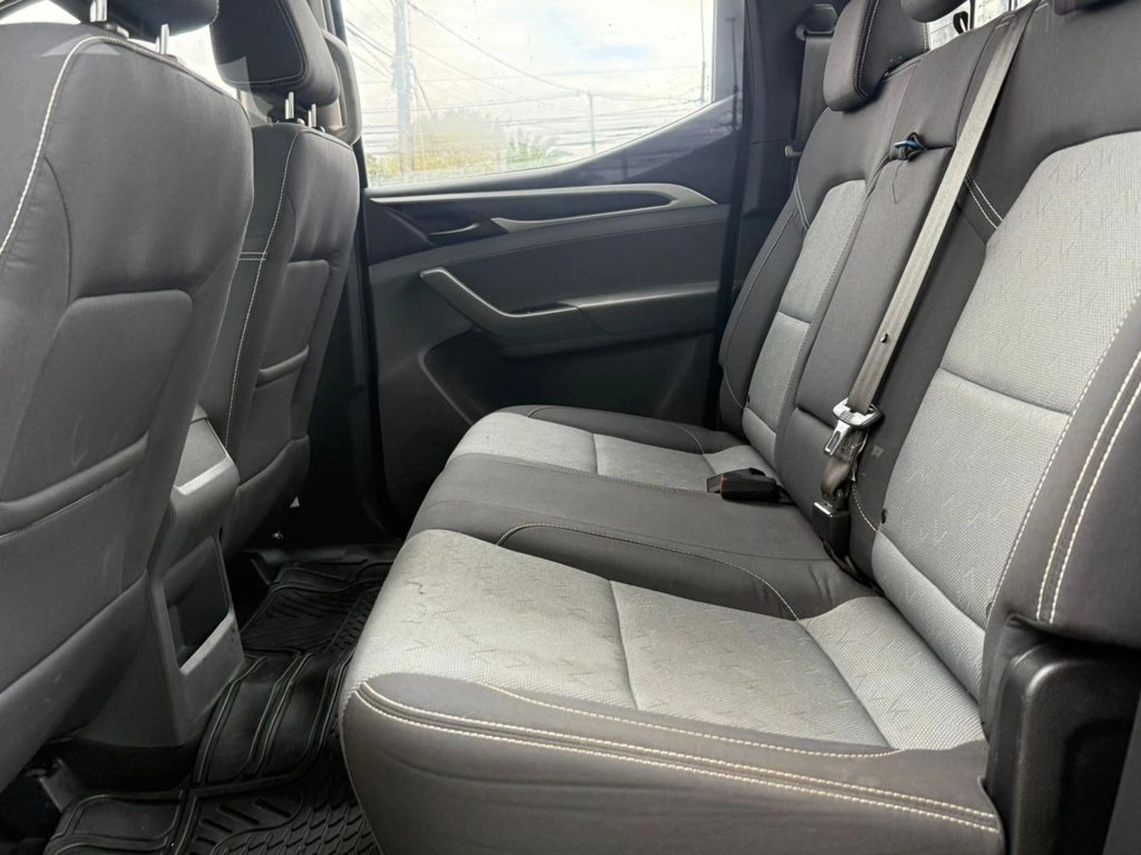 MAXUS T60 2.0 DX  4X4 6MT 2024 - Imagen 6 de 11