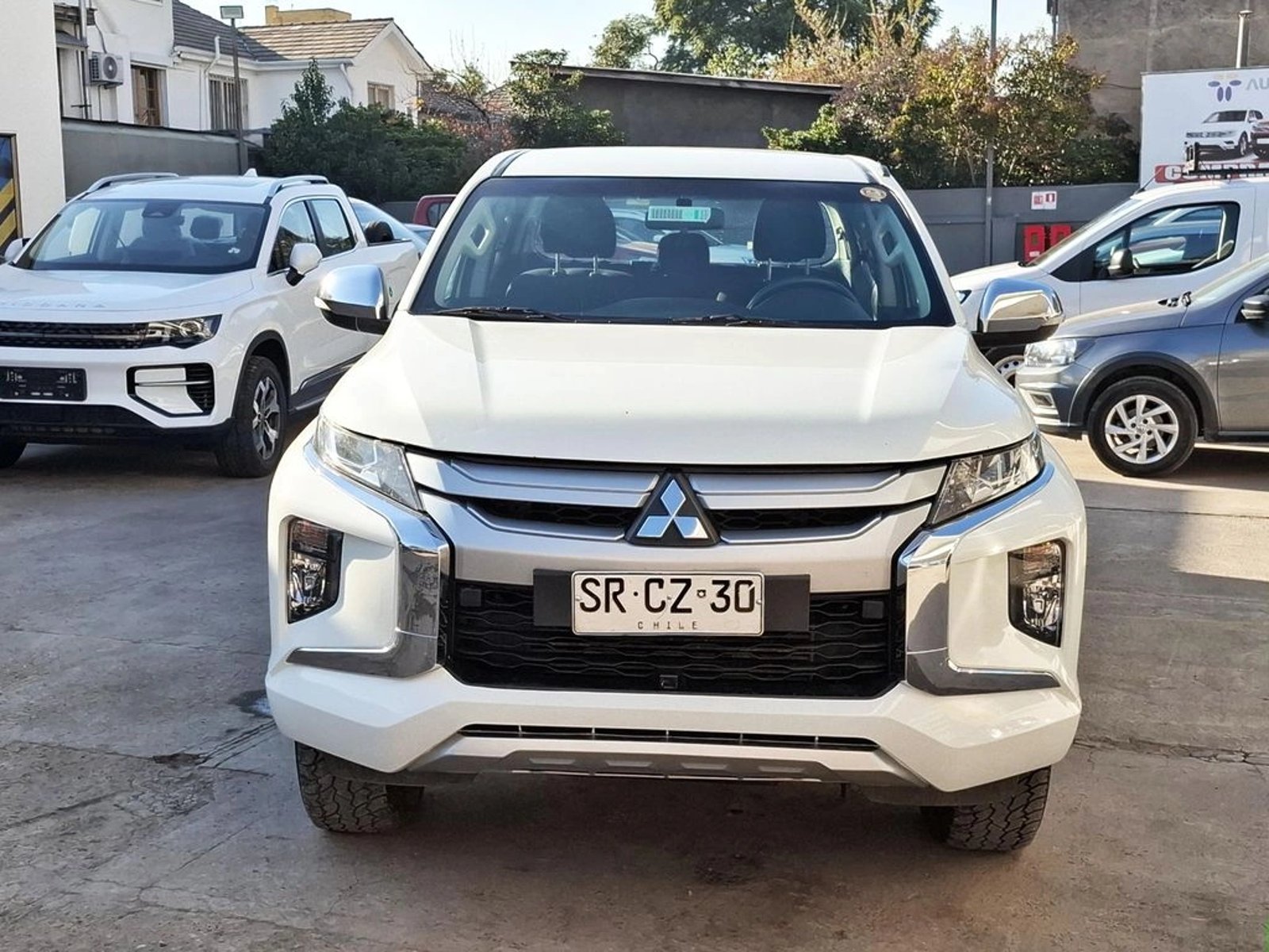 Mitsubishi L200 2.4 2023 - Foto 2 de 20