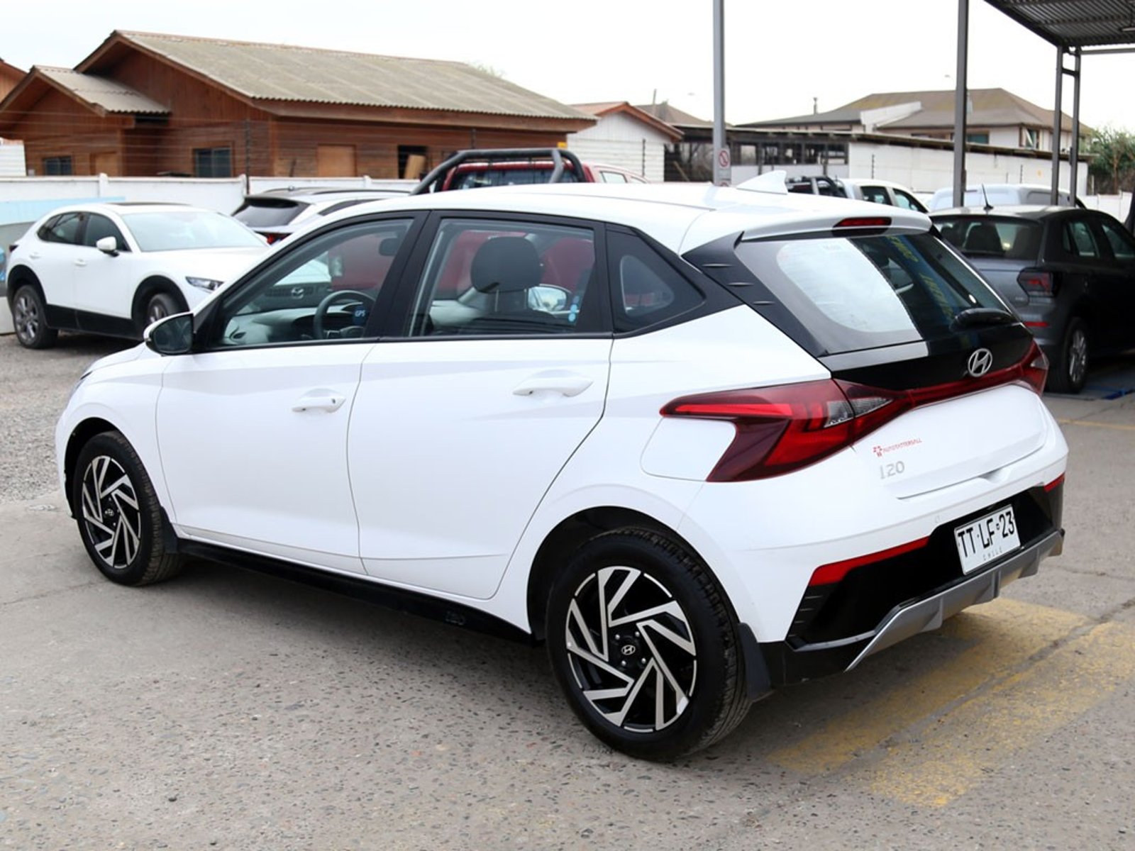 HYUNDAI I20 1.4 BI3 FUNK EDITION MT 2025 - Imagen 7 de 20