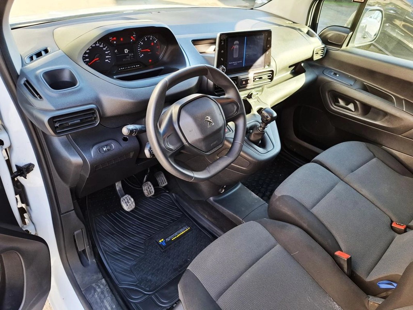 PEUGEOT PARTNER 1.5 2024 - Imagen 16 de 20
