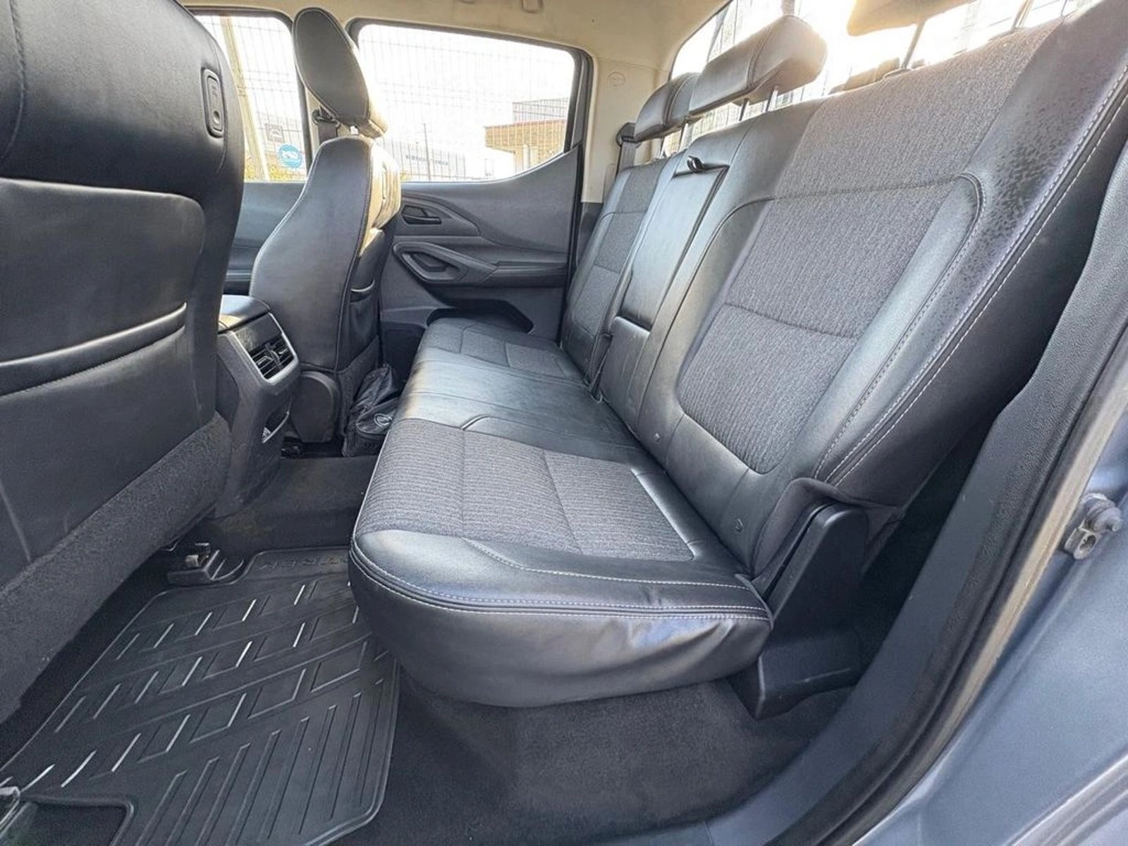 PEUGEOT LANDTREK 4X4 1.9 MT 2023 - Imagen 11 de 12