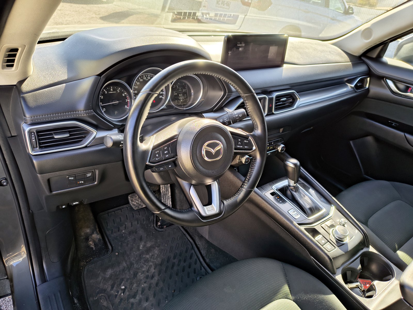 Mazda CX-5 2.0 Gasolina 4x4 T/A 2025 - Imagen 10 de 20