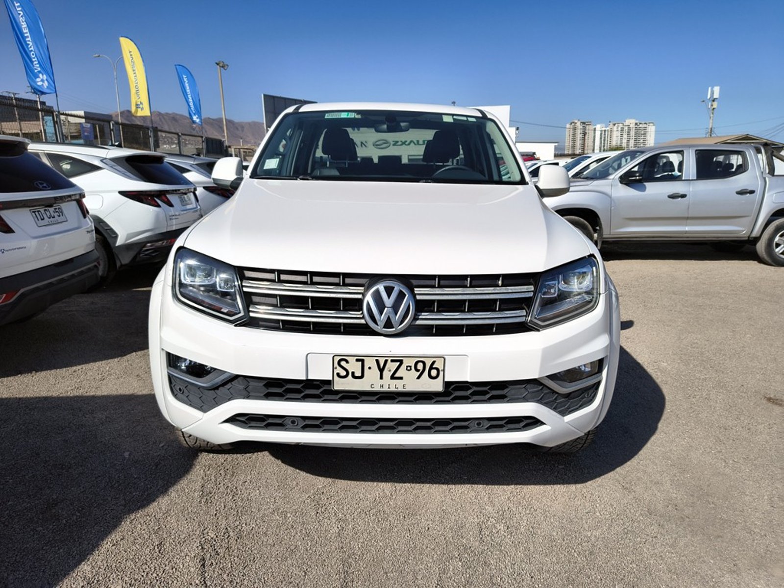 Volkswagen AMAROK 2.0 COMFORTLINE 4MOTION 2023 - Foto 2 de 20