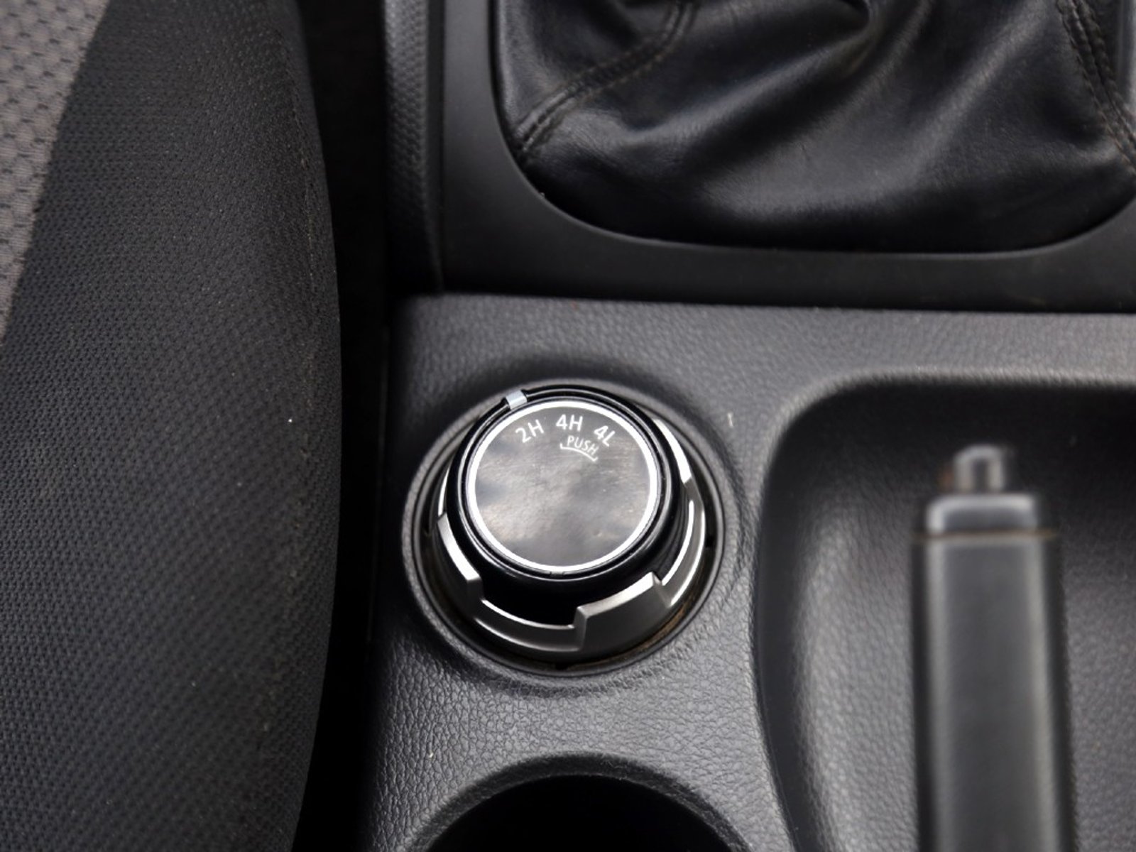 Mitsubishi L200 KATANA CRT 2023 - Imagen 18 de 20