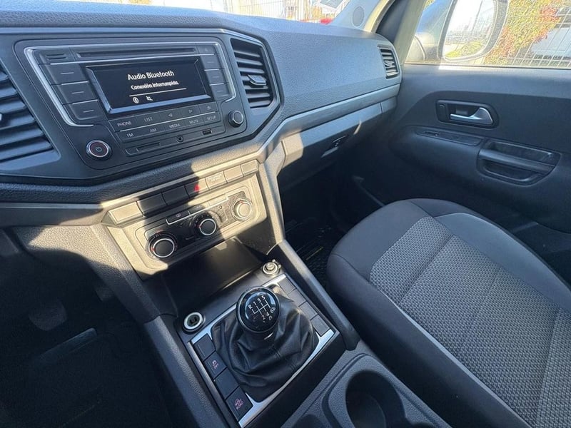 Volkswagen AMAROK TRENDLINE 4X2 MT 2023 - Imagen 9 de 12