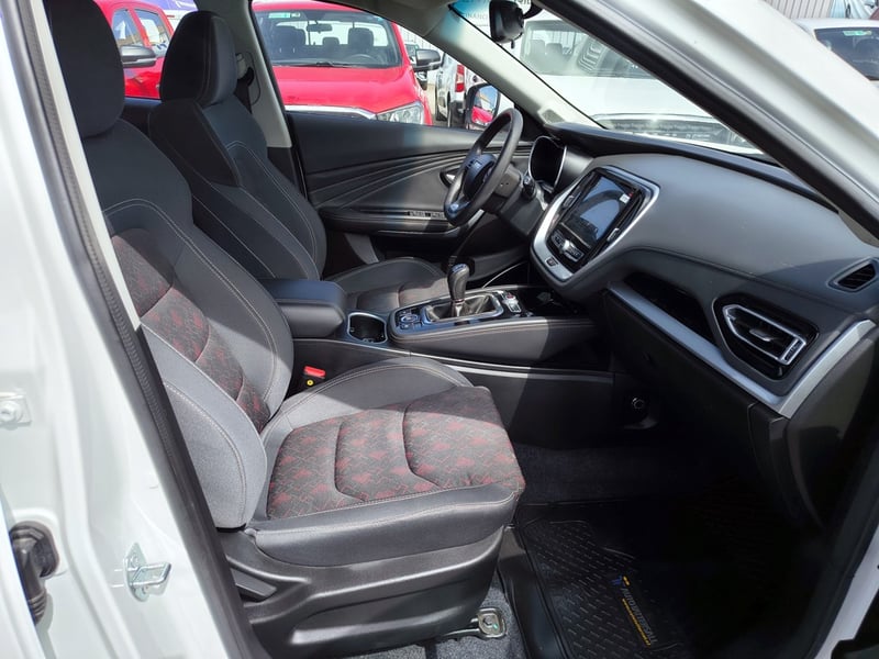 Jetour X70 1.5T GL 4X2 2024 - Imagen 19 de 20