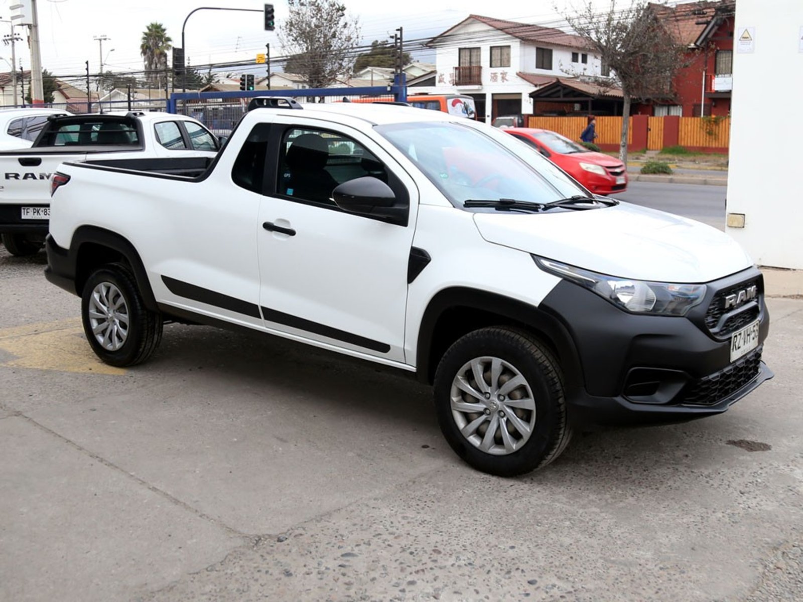RAM 700 SLT 1.4 MT 2022 - Imagen 3 de 19