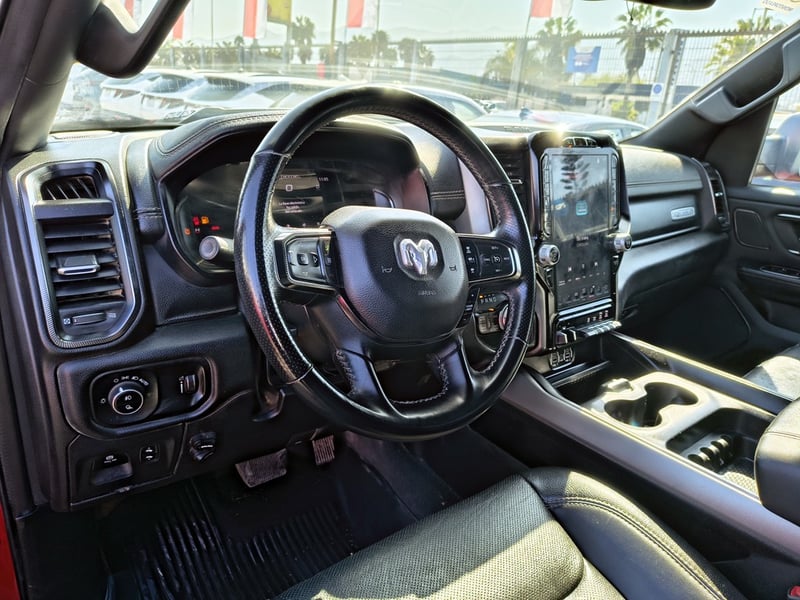 RAM 1500 5.7 Gasolina 4x4 T/A 2024 - Imagen 12 de 20