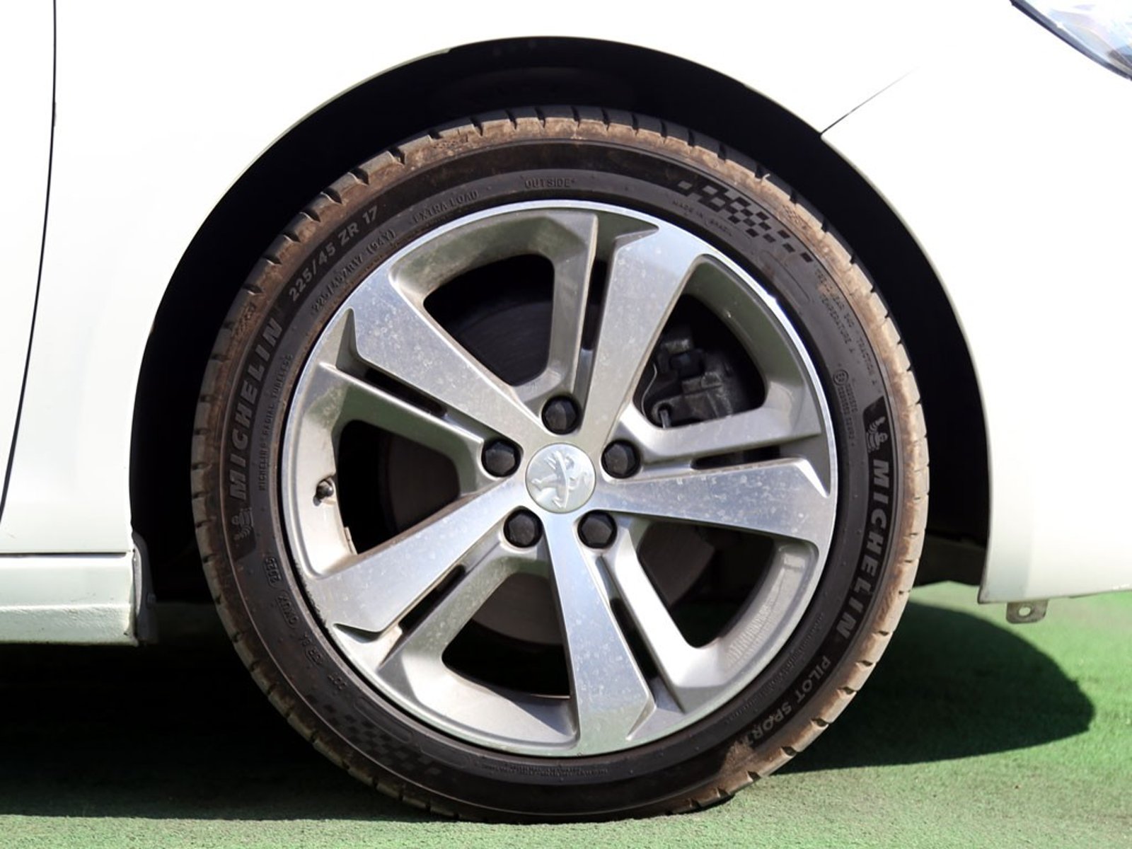 PEUGEOT 308 1.6 ALLURE PACK THP 4X2 165 EAT6 5P 2021 - Imagen 10 de 20