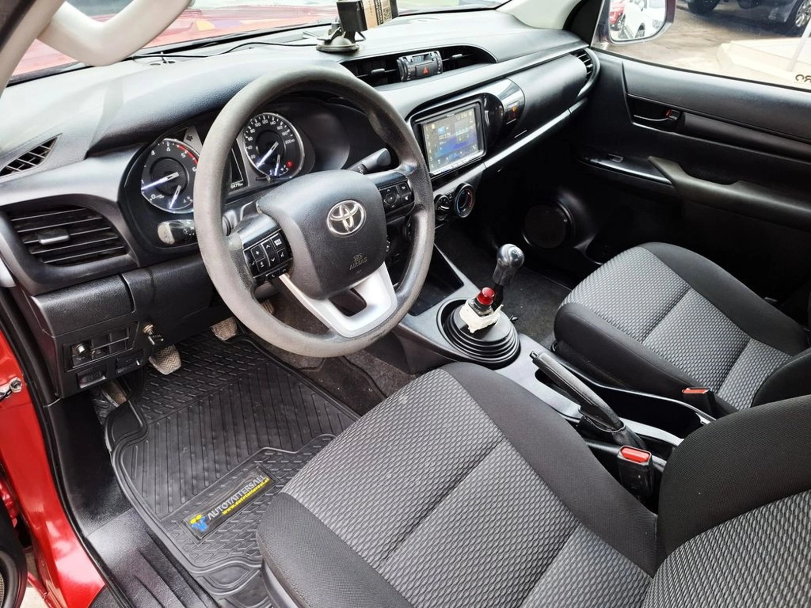TOYOTA HILUX 2.4 2022 - Imagen 16 de 20