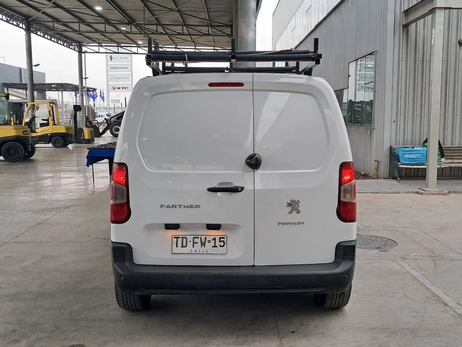 PEUGEOT PARTNER 1.5 L1 HDI 2024 - Imagen 7 de 15