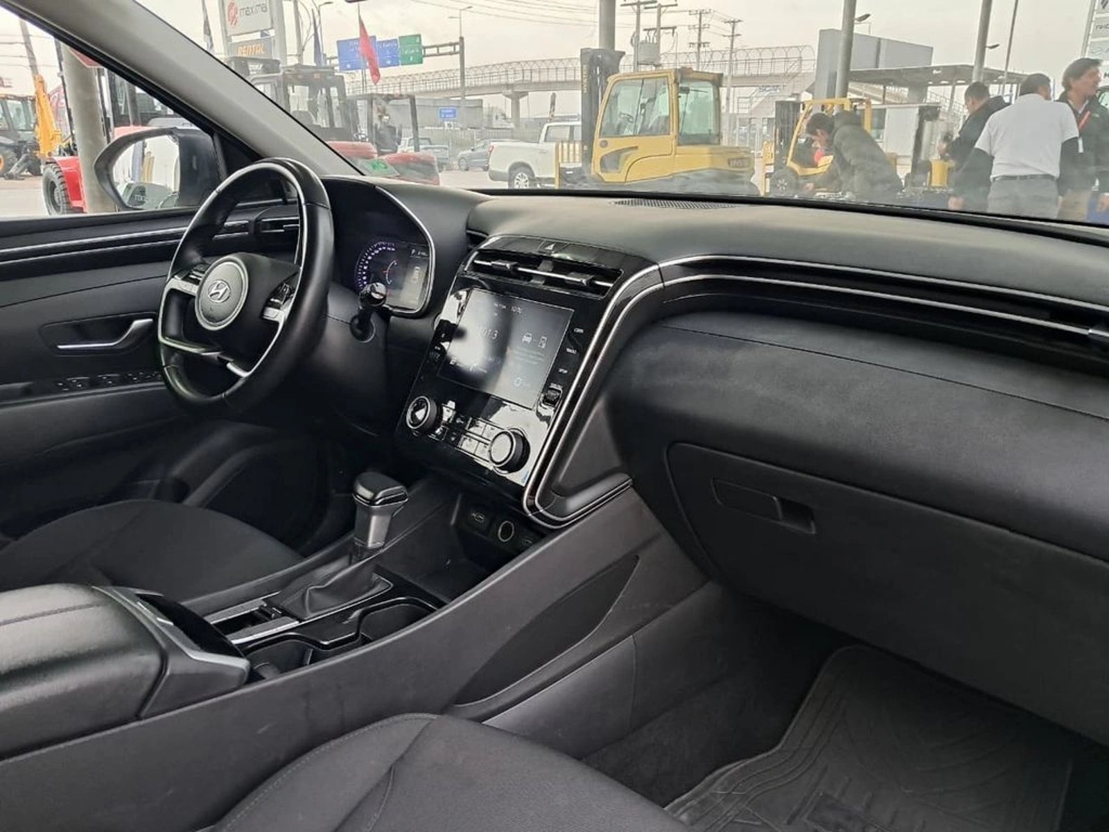 Hyundai TUCSON 2.0 4x2 AT 2024 - Imagen 16 de 20