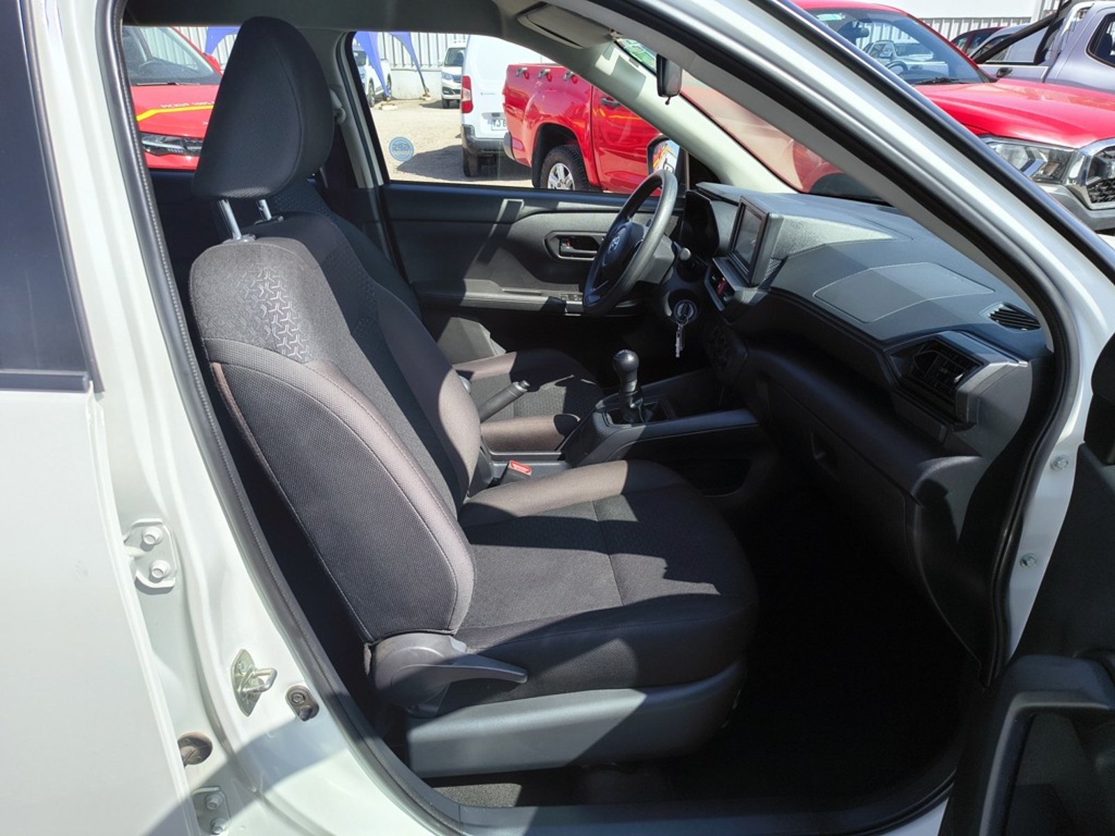 Toyota RAIZE 1.2 Gasolina 4x2 T/M 2025 - Imagen 17 de 20