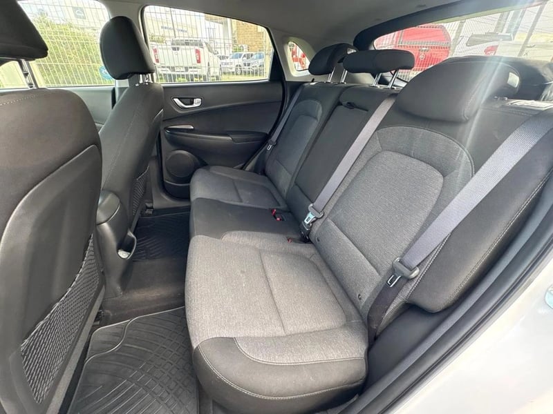 Hyundai KONA ELÉCTRICO OS AUT. 2023 - Imagen 11 de 12