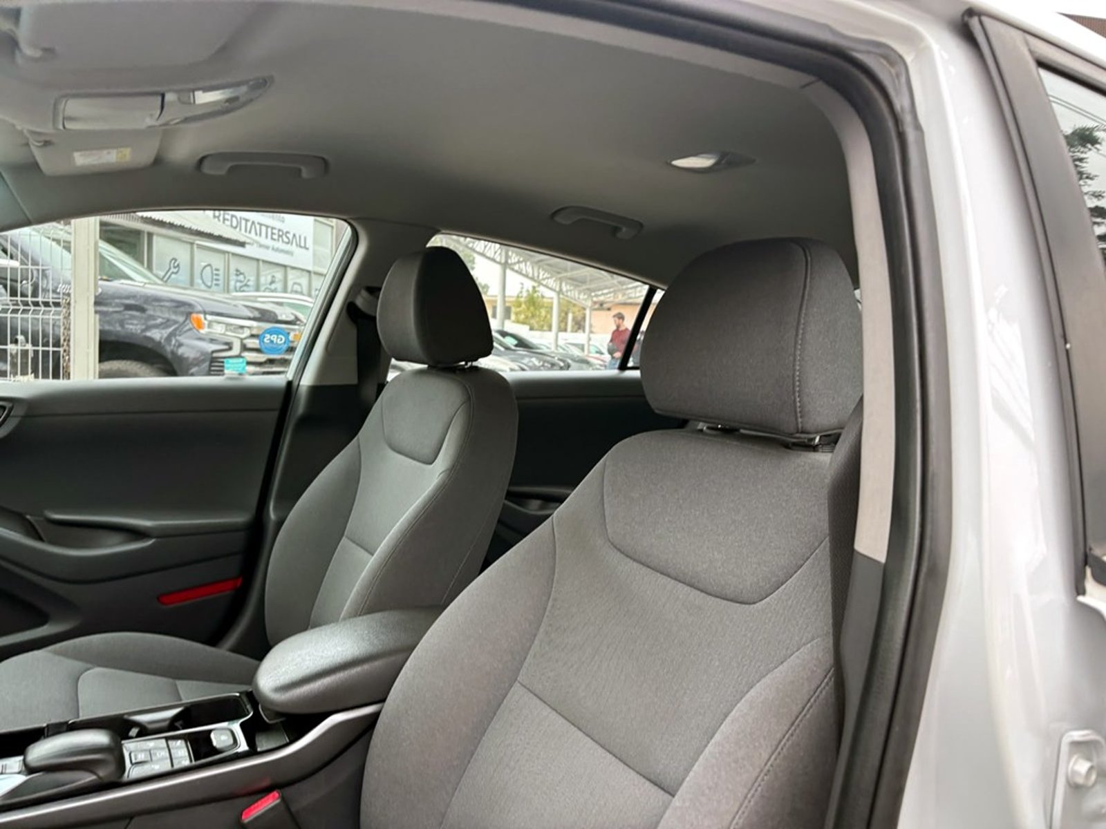 HYUNDAI IONIQ Ionic EV 2021 - Imagen 16 de 20