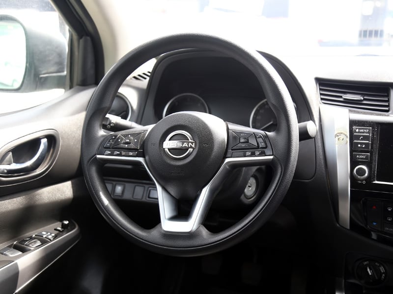 Nissan NAVARA 2.3 XE MT 4X4 2024 - Imagen 16 de 20