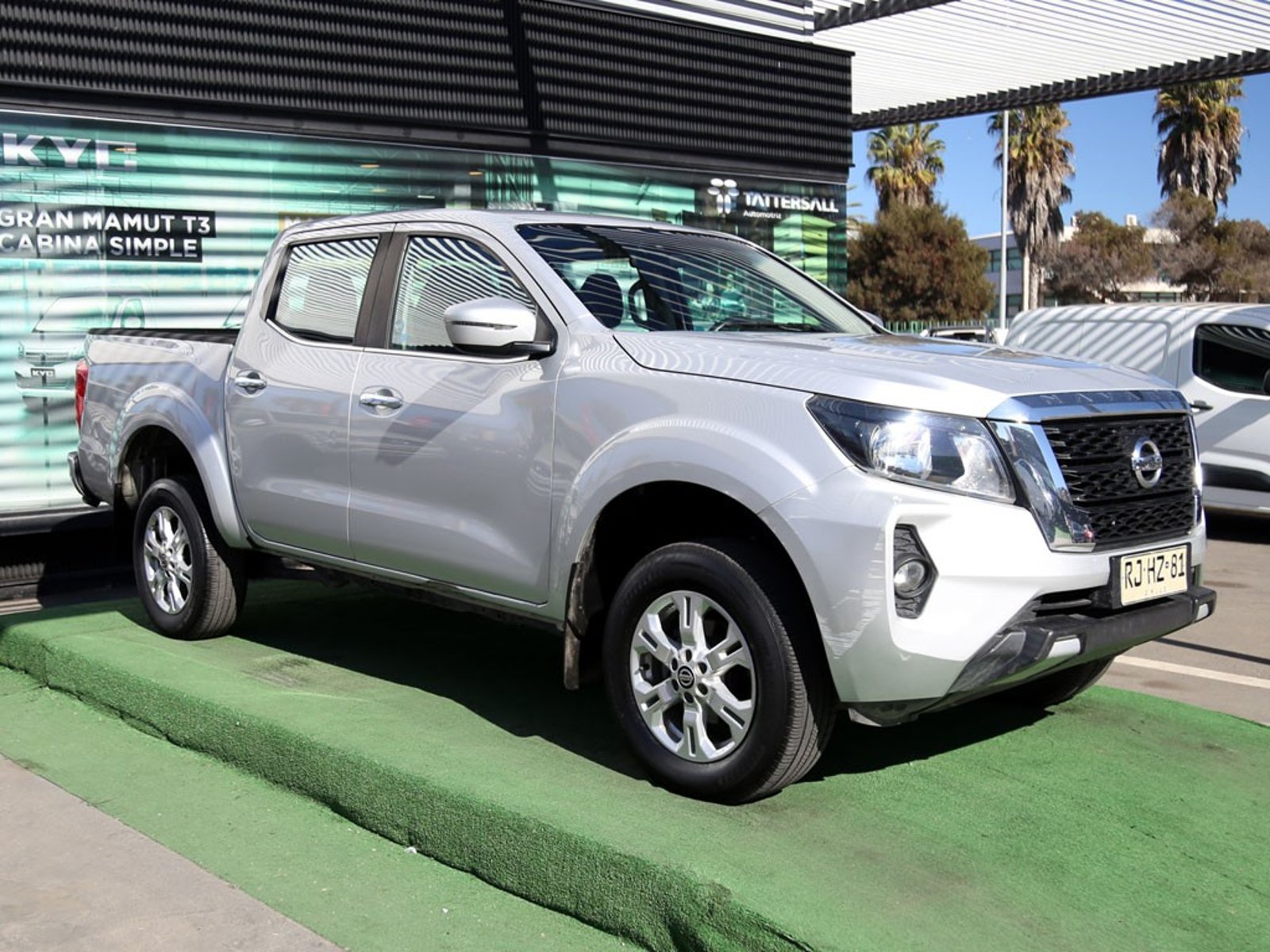 Nissan NAVARA 2.3 AT 4X4 DIESEL 2022 - Foto 3 de 20