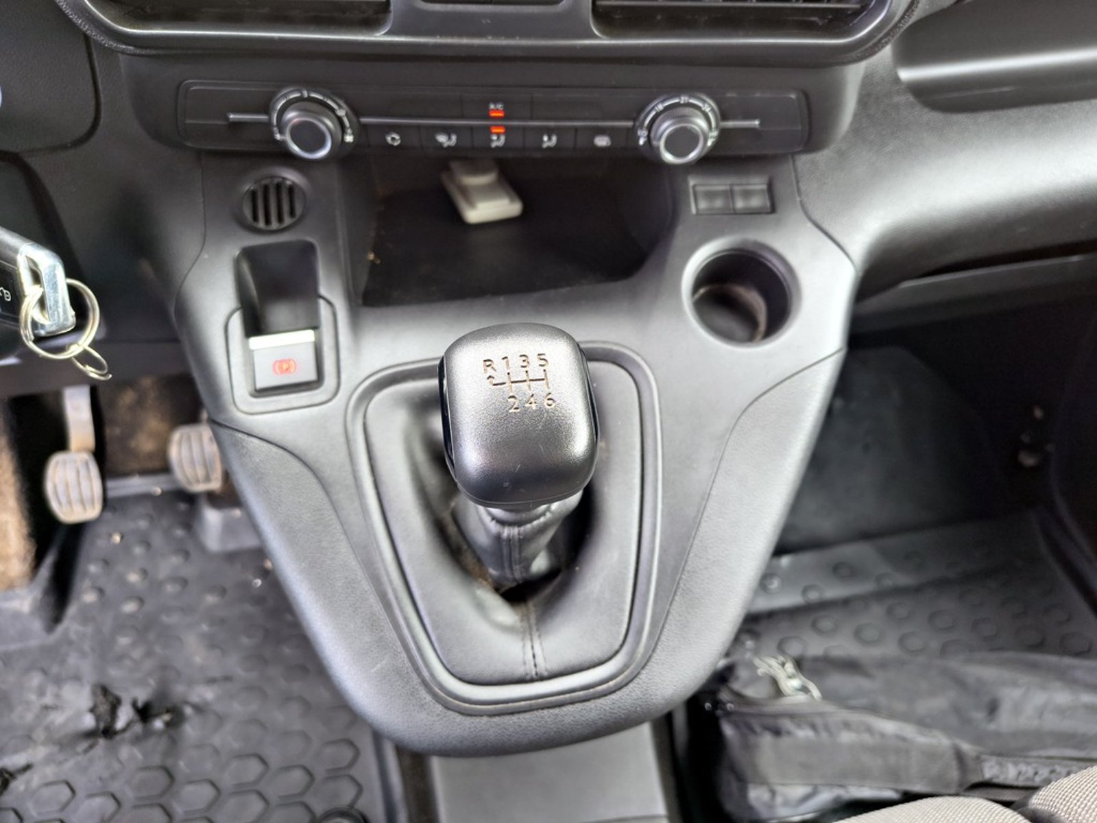 PEUGEOT PARTNER PARTNER L1 1.5 Diesel 4X2 T/M 2024 - Imagen 15 de 15