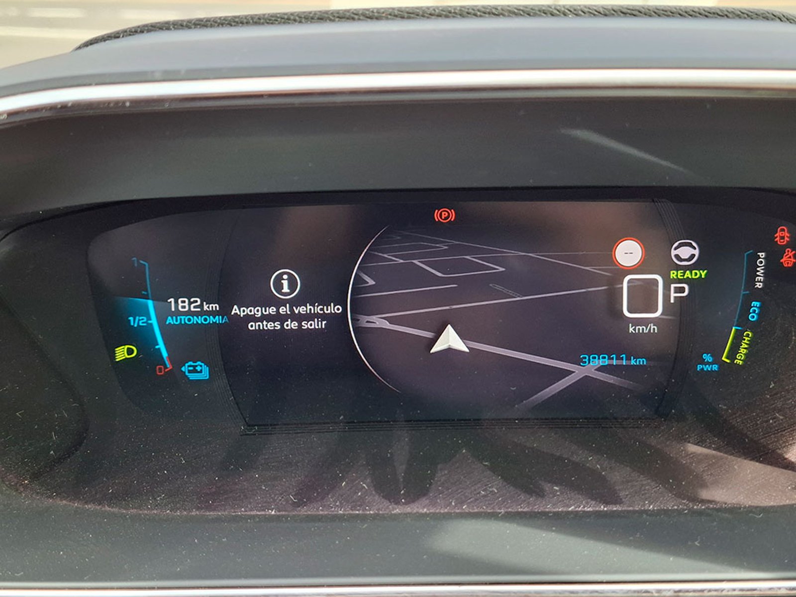 Peugeot E-2008 2008 EV 2023 - Imagen 13 de 20