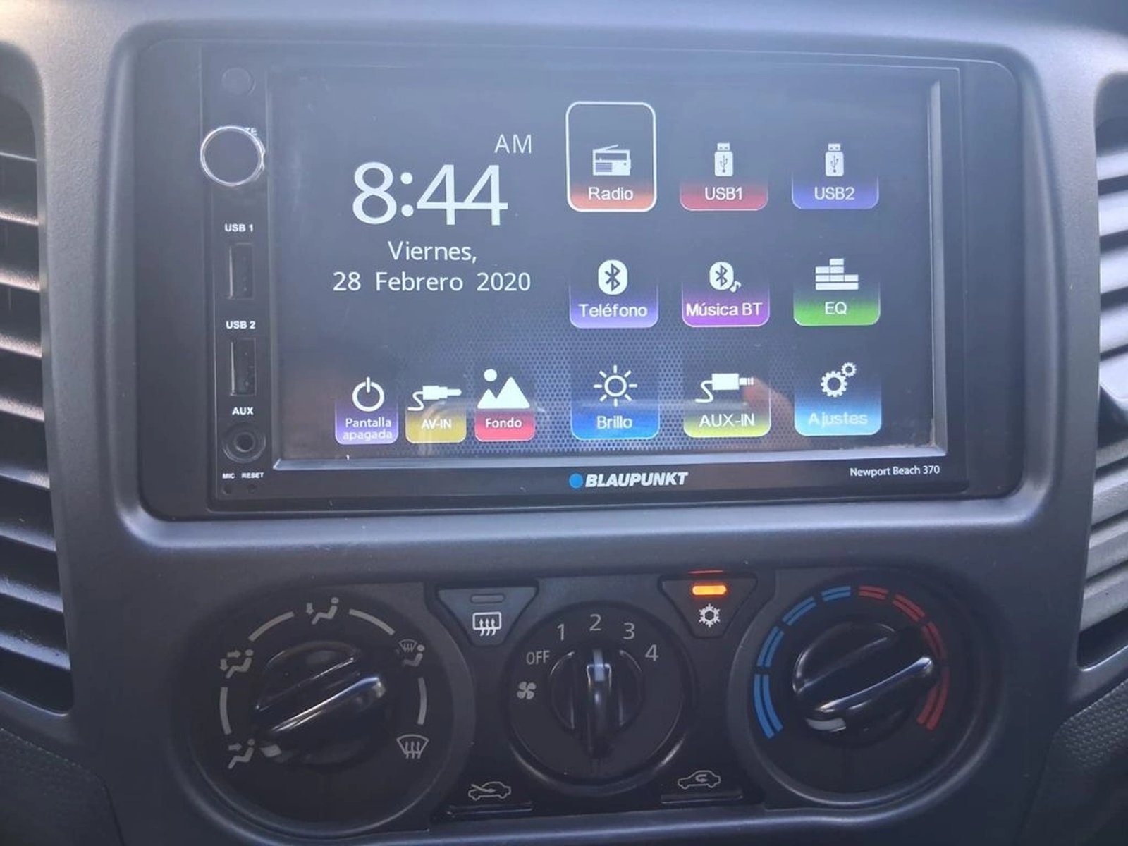 MITSUBISHI L200 KATANA CR 2.4 DC 4x2 2022 - Imagen 11 de 12