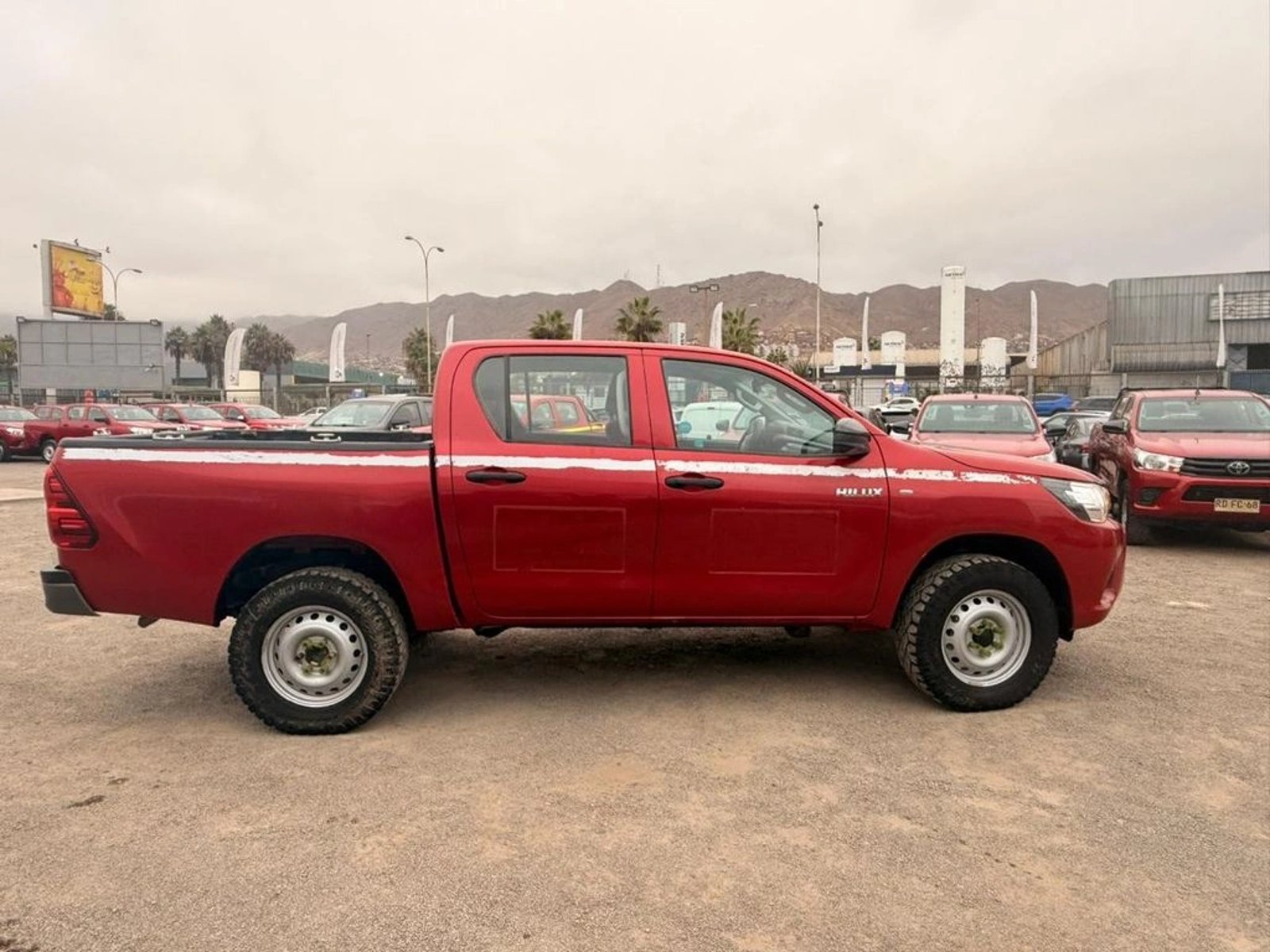 TOYOTA HILUX TSS 2.4 Diesel 4X4 T/M 2021 - Foto 4 de 14