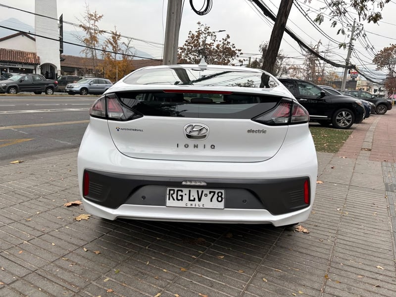 Hyundai IONIQ Ionic EV 2021 - Imagen 6 de 20