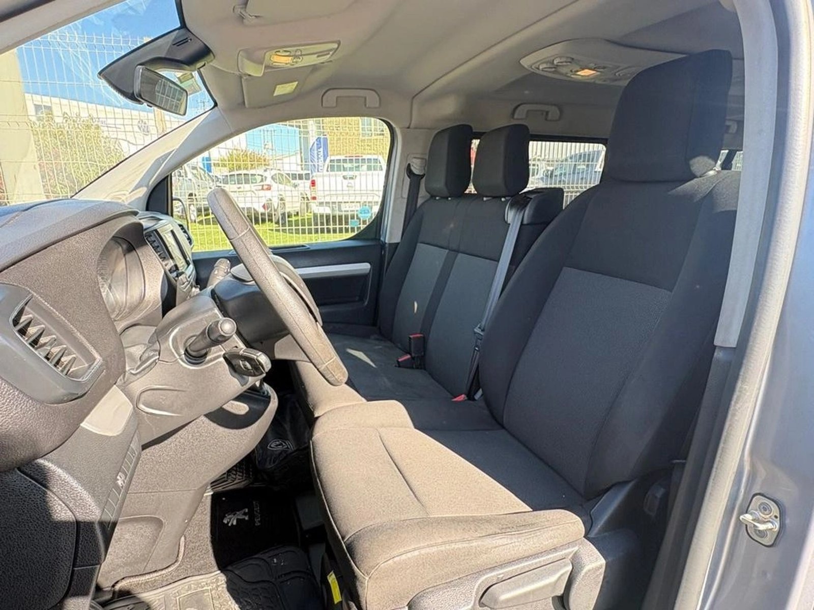 PEUGEOT TRAVELLER L3 HDI 2.0 2022 - Imagen 9 de 12