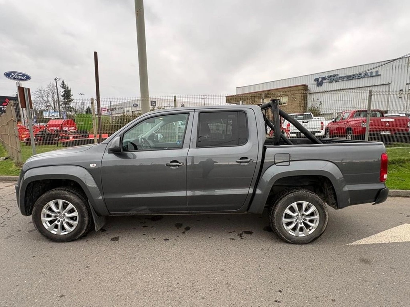 Volkswagen AMAROK TRENDLINE 4X2 MT 2023 - Imagen 4 de 12