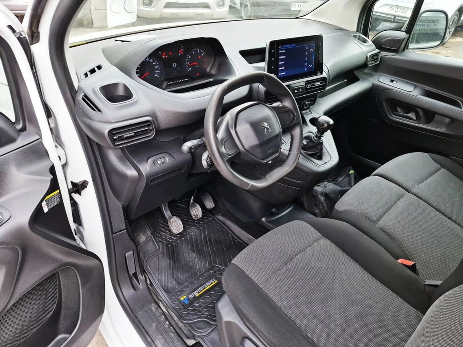 PEUGEOT PARTNER L1 1.5 HDI 2024 - Imagen 11 de 17