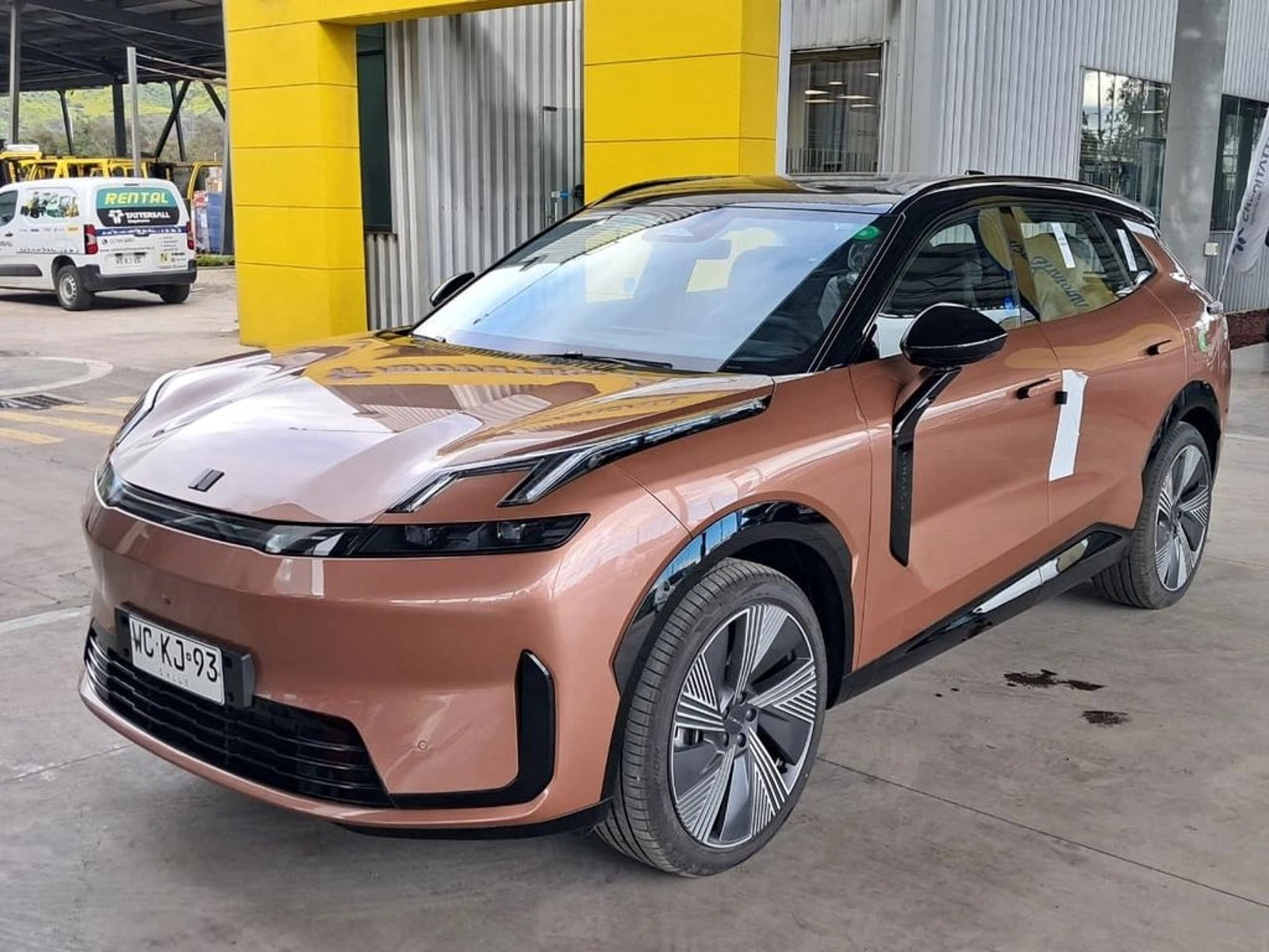 Lynk & Co 08 HALO 08 PHEV 1.5 AUT 4X2 2027 - Foto 2 de 20